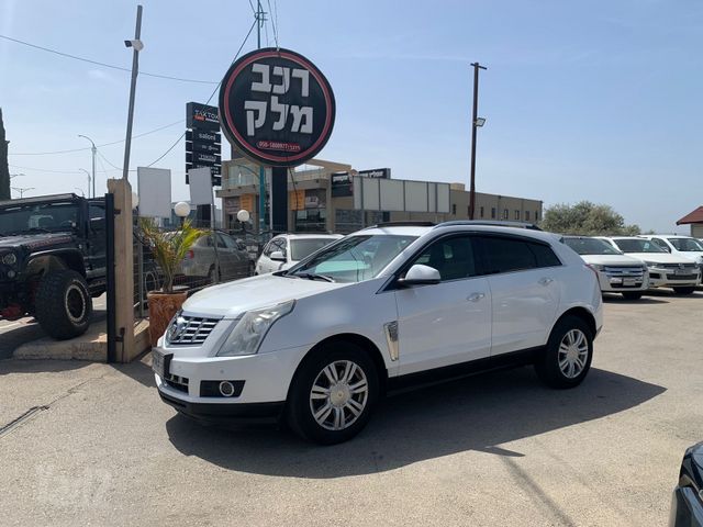 קאדילק SRX