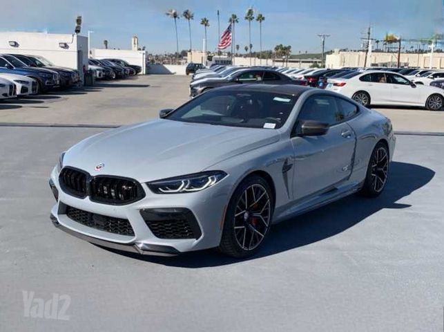 ב מ וו M8