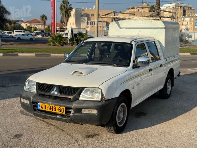 מיצובישי טרייטון / L200