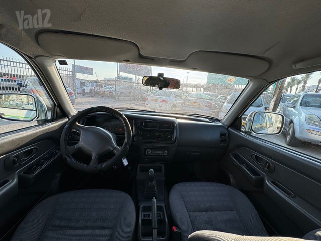 מיצובישי טרייטון / L200