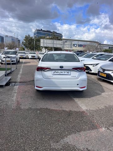 טויוטה קורולה