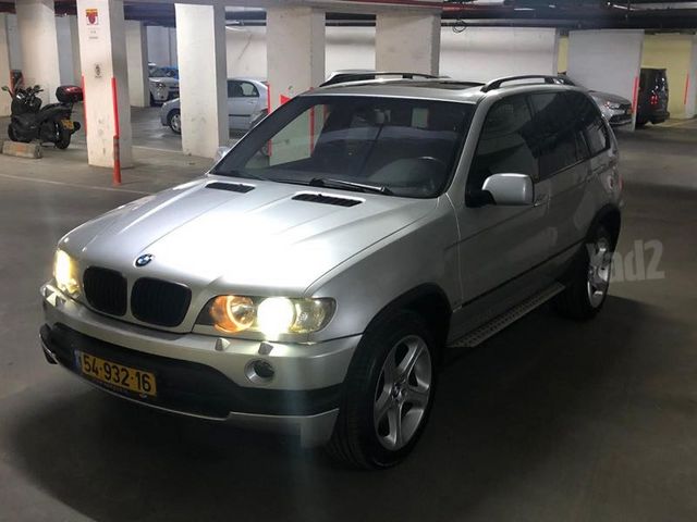 ב מ וו X5