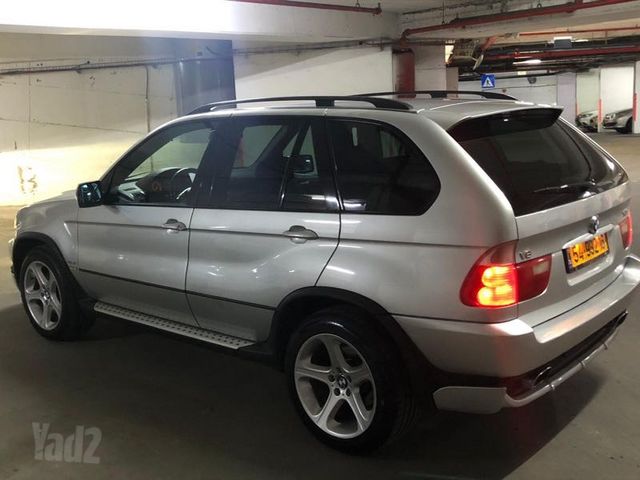 ב מ וו X5