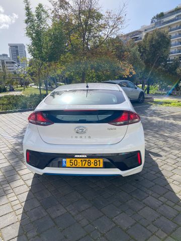 יונדאי איוניק