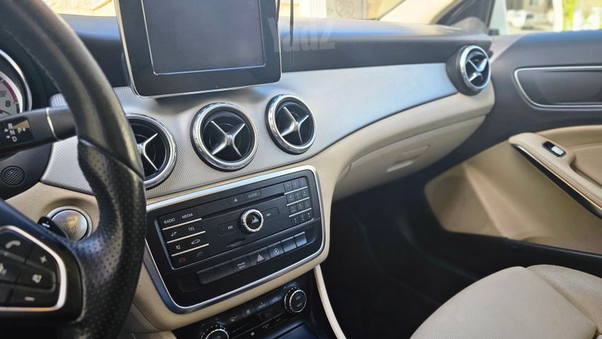 GLA 4X2 Urban GLA 200 אוט׳ בנזין 1.6 (156 כ״ס) [2014-2017]