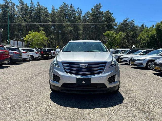 קאדילק XT5
