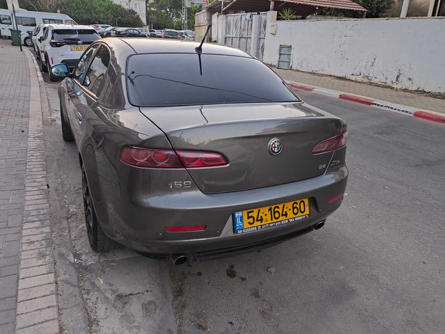 אלפא רומיאו 159