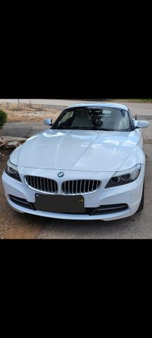 ב מ וו Z4
