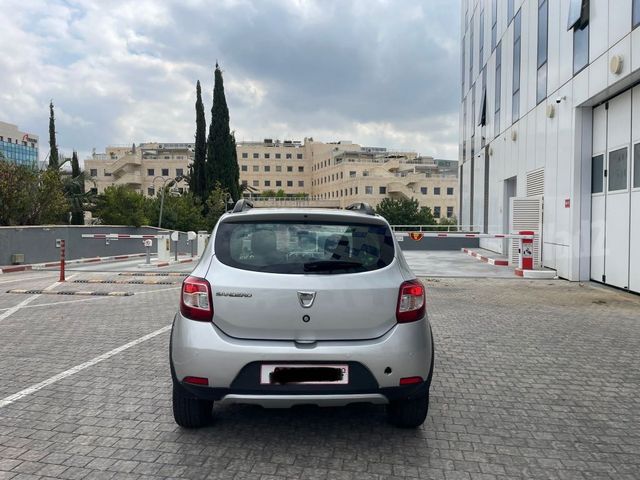 דאצ'יה סנדרו