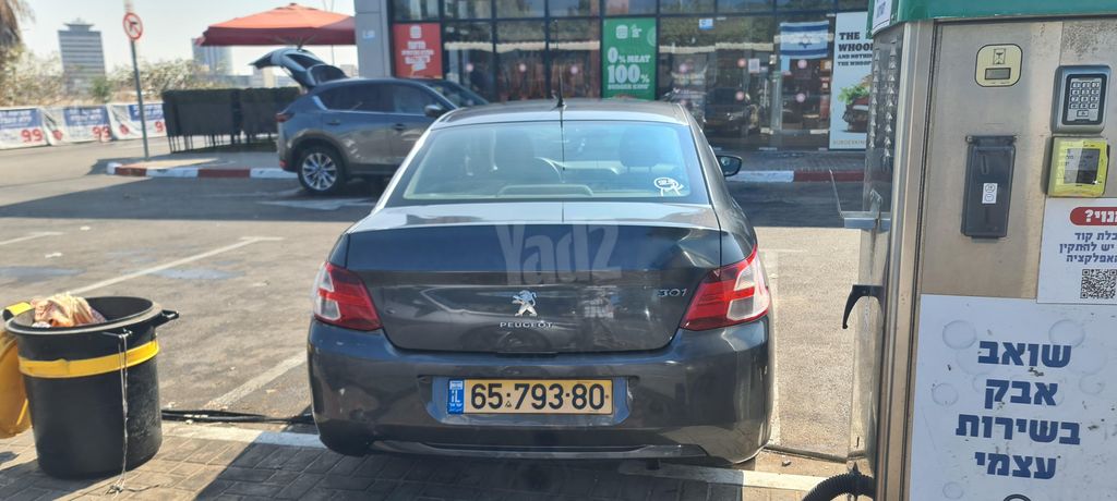 פיג'ו 301