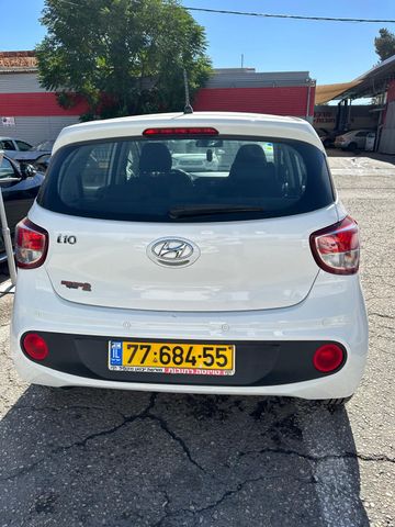 יונדאי i10