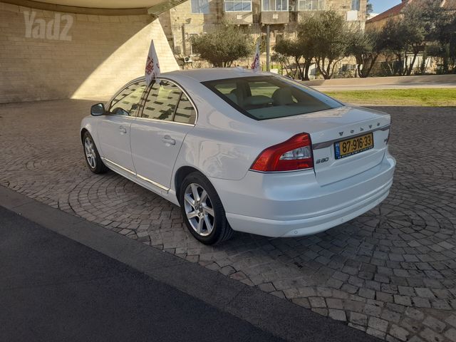 וולוו S80