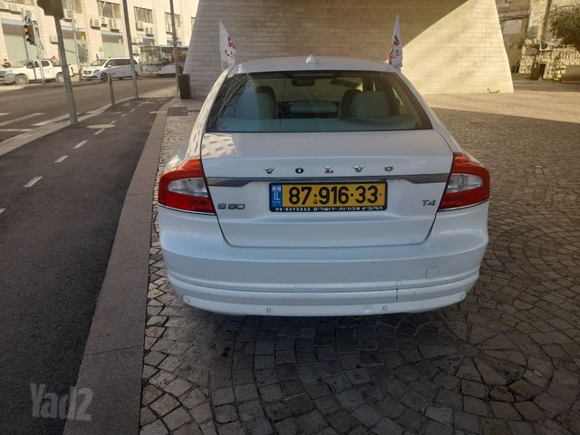 וולוו S80