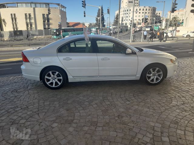 וולוו S80