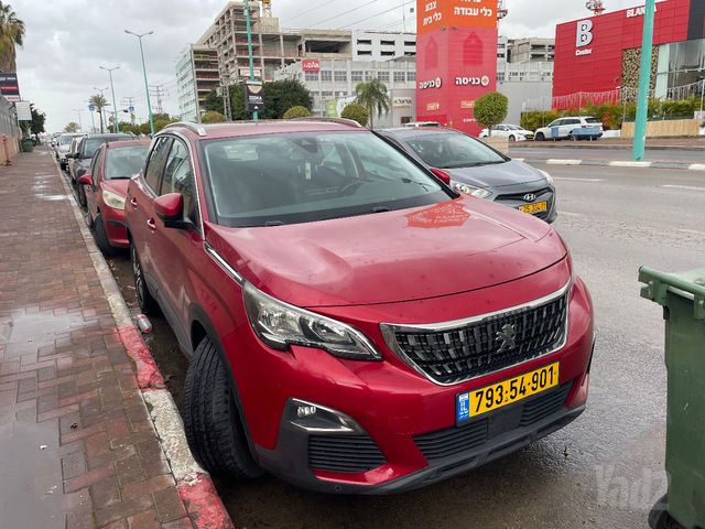 פיג'ו 3008