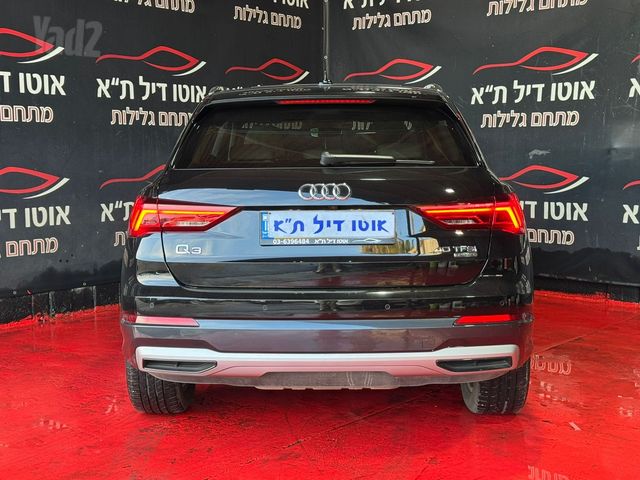 אאודי Q3