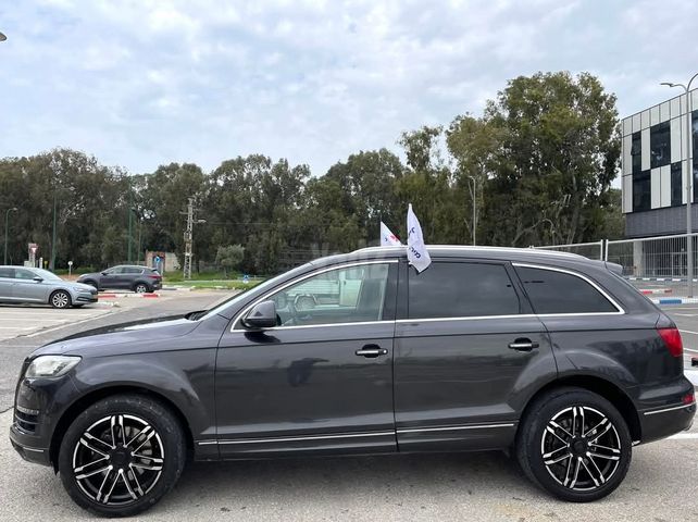 אאודי Q7