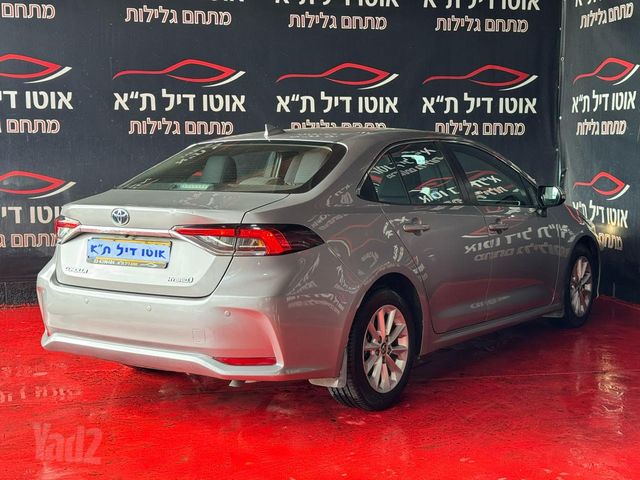 טויוטה קורולה
