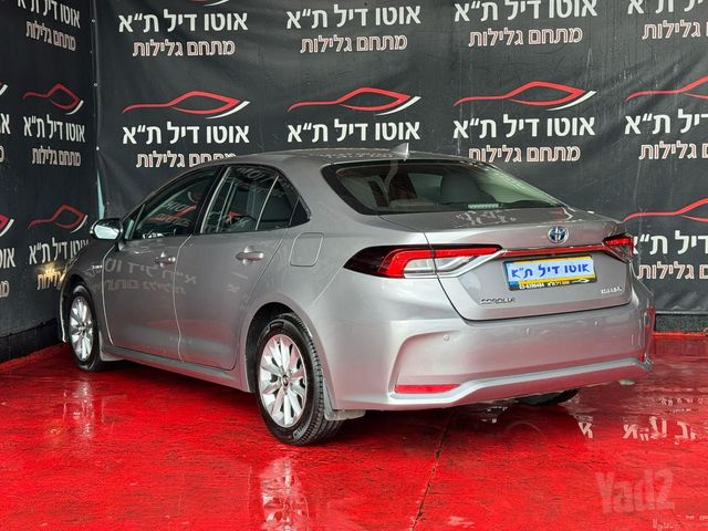 טויוטה קורולה