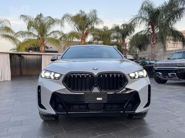 ב מ וו X6
