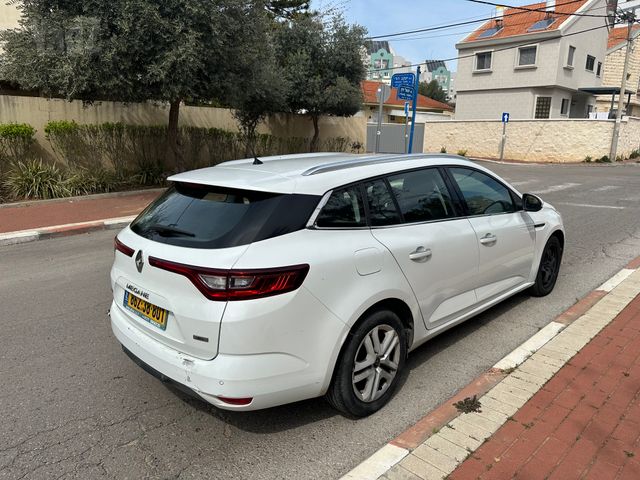 רנו מגאן