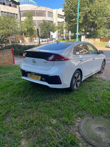 יונדאי איוניק