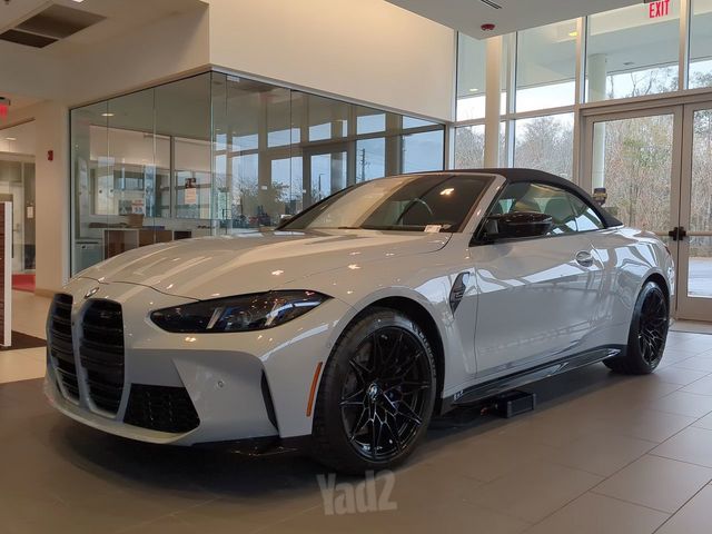 ב מ וו M4