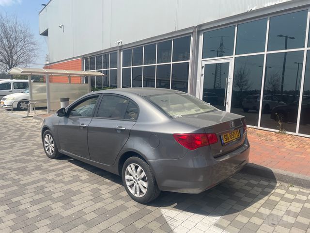 אם ג'י 350