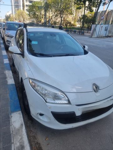 רנו מגאן