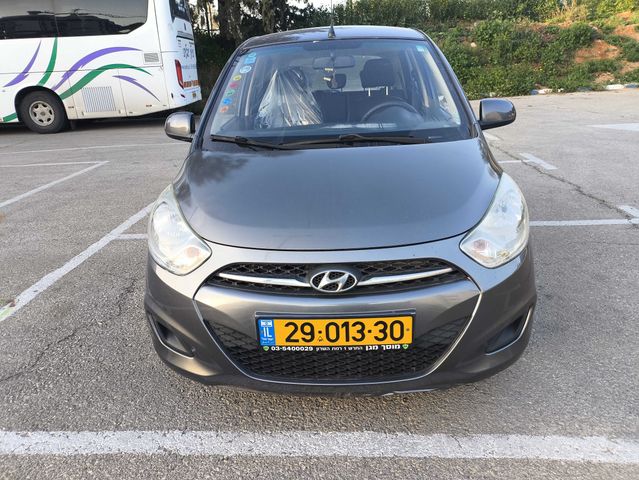 יונדאי i10