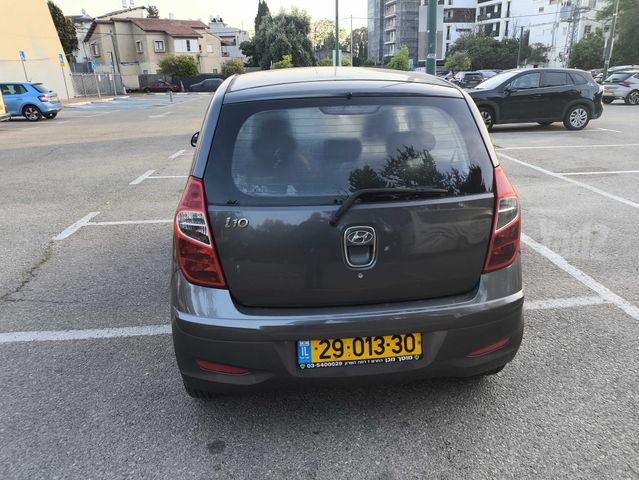 יונדאי i10