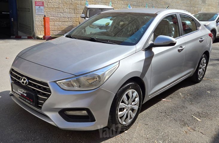 יונדאי אקסנט i25