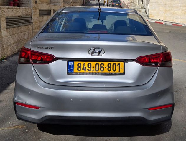 יונדאי אקסנט i25