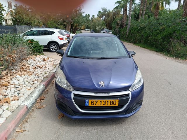 פיג'ו 208