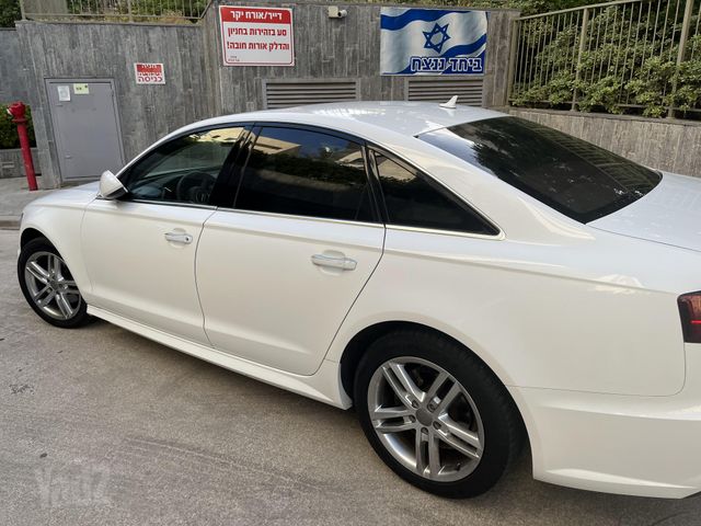 אאודי A6