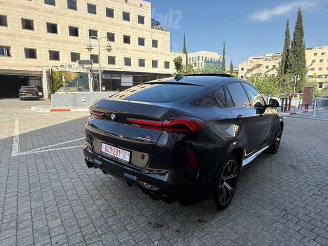 ב מ וו X6