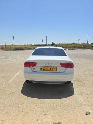 אאודי S8