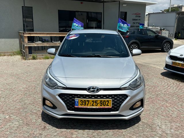 יונדאי i20