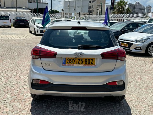 יונדאי i20