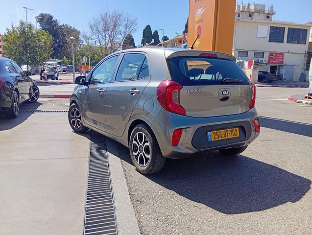 קיה פיקנטו