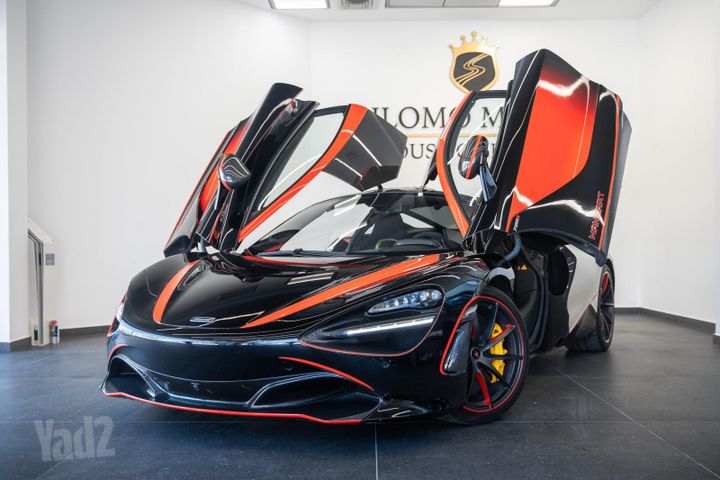 מודעת רכב מקלארן 720S