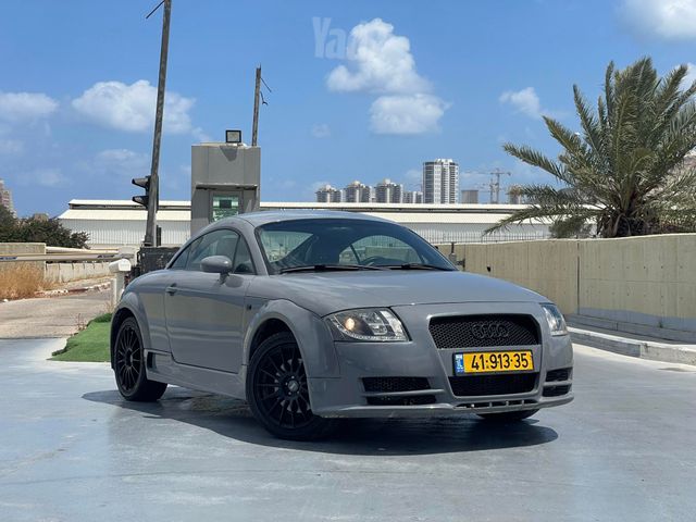 אאודי TT