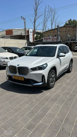 מודעת רכב ב מ וו IX1