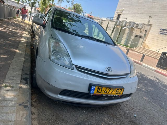 מודעת רכב טויוטה פריוס