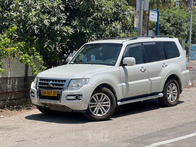 מיצובישי פג'רו