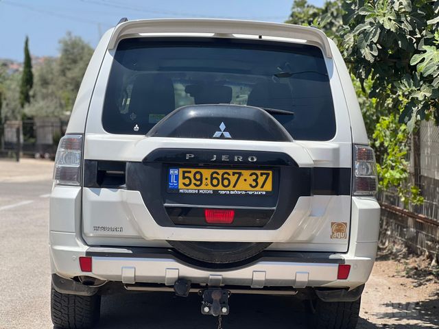 מיצובישי פג'רו