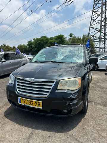 מודעת רכב קרייזלר גראנד וויאג'ר