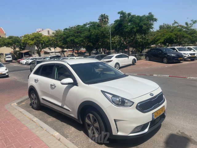 קיה נירו