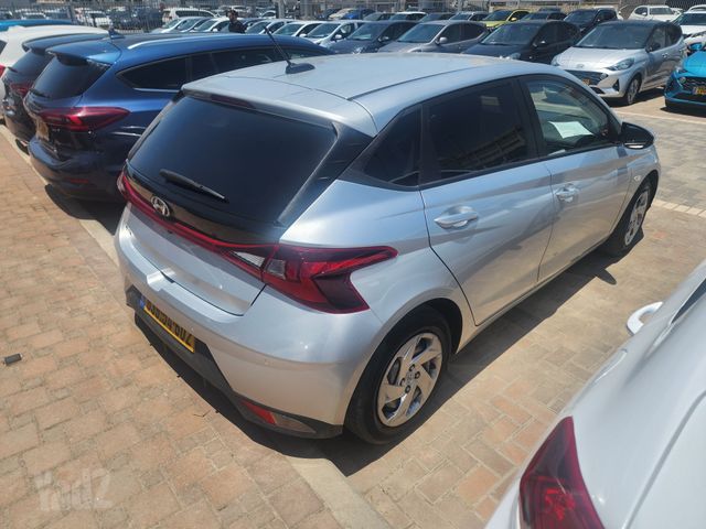 יונדאי i20