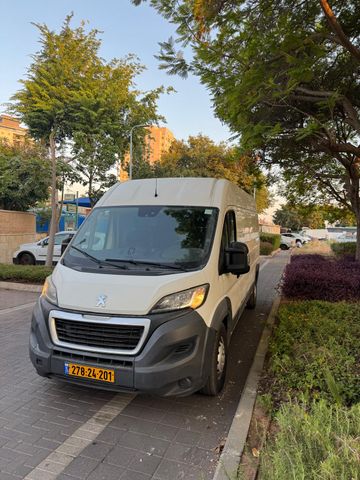 פיג'ו בוקסר
